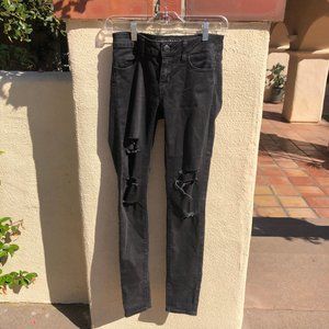 Stylish Black Ripped Skinny Jeggings